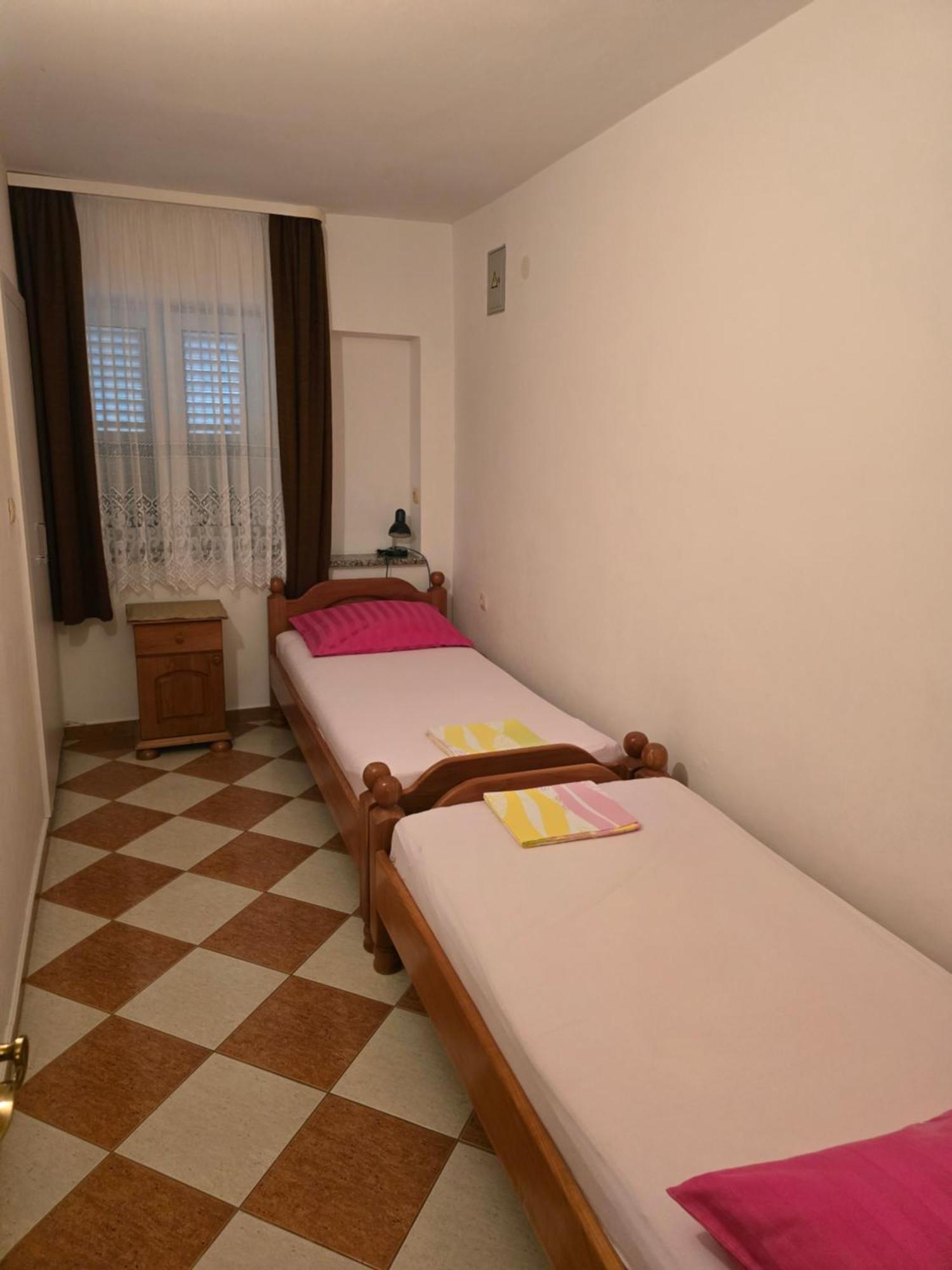 Apartments Mladenka Zengg Kültér fotó