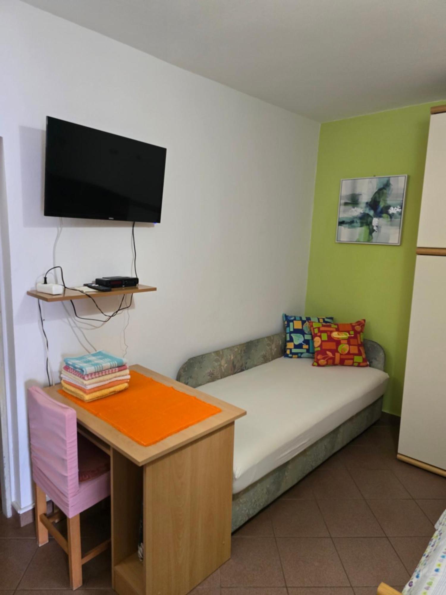 Apartments Mladenka Zengg Kültér fotó