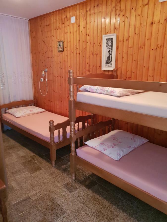 Apartments Mladenka Zengg Kültér fotó